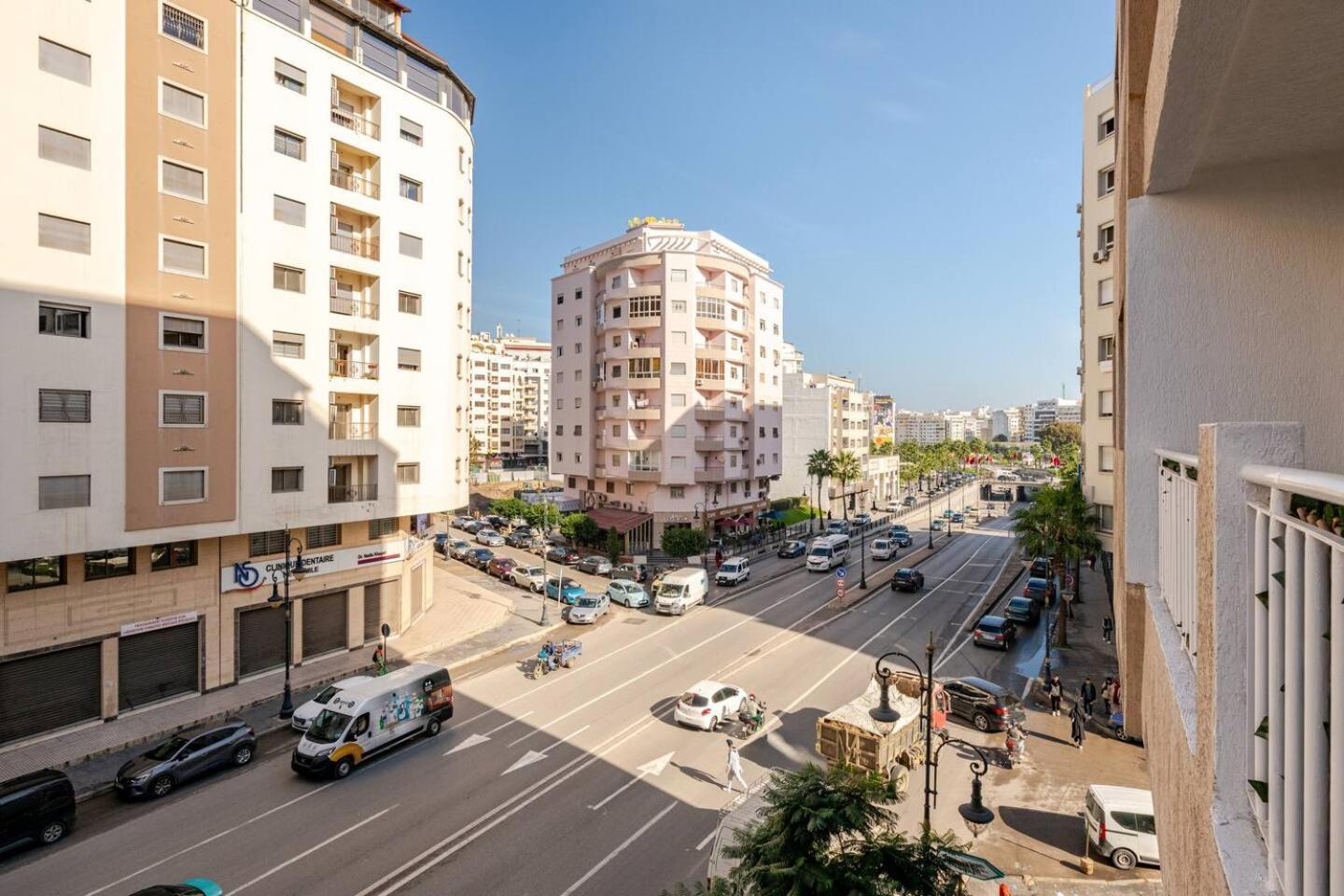 Appartement Acacia 2 Chambres Au Centre Ville Tanger Luaran gambar