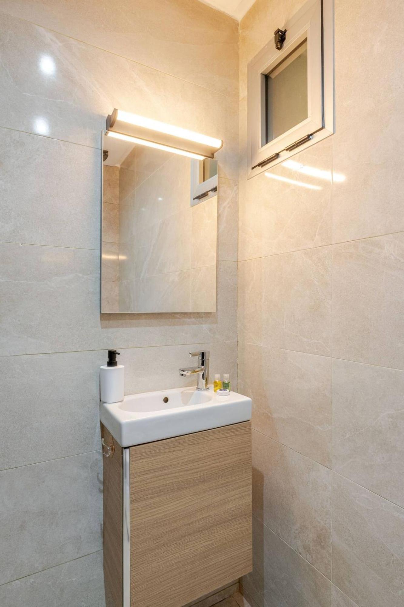 Appartement Acacia 2 Chambres Au Centre Ville Tanger Luaran gambar