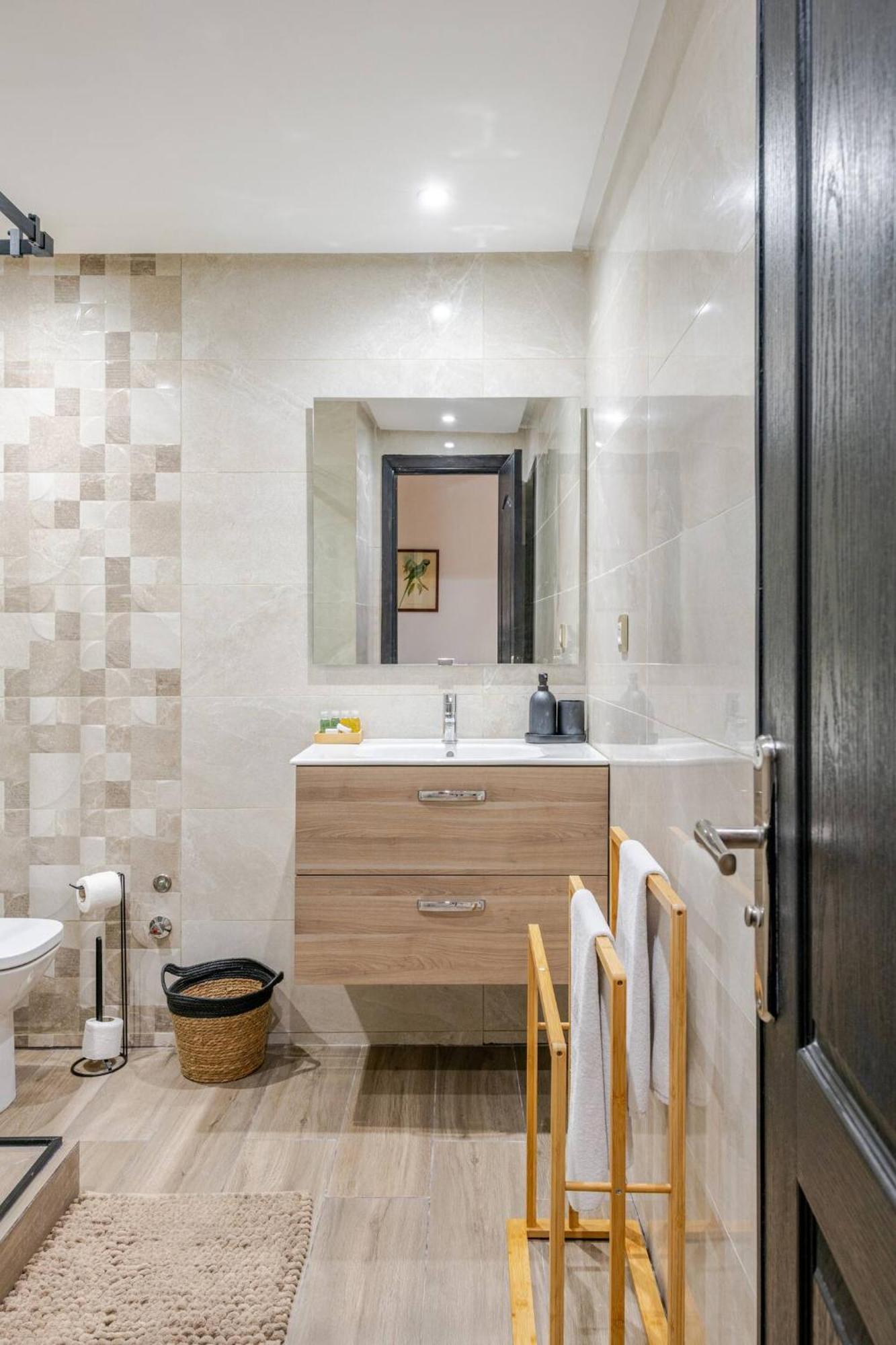 Appartement Acacia 2 Chambres Au Centre Ville Tanger Luaran gambar